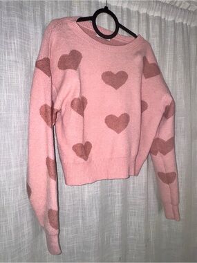 Women’s Pink Heart Pattern Sweater